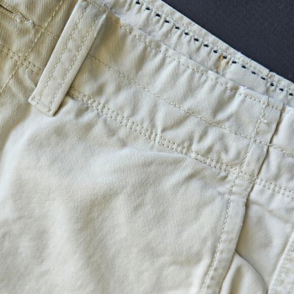 American Eagle Longer Length Khaki Shorts sz 33 - Picture 2 of 4